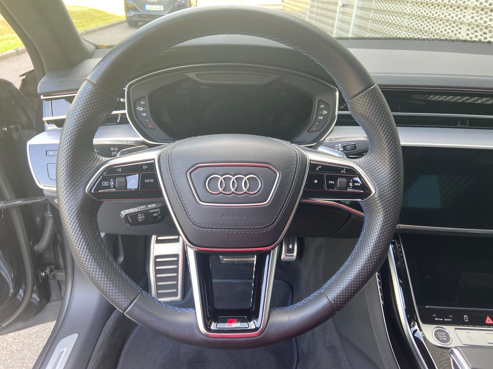 Audi A8 60 TFSIe quattro - Samsaru's Car Outlet