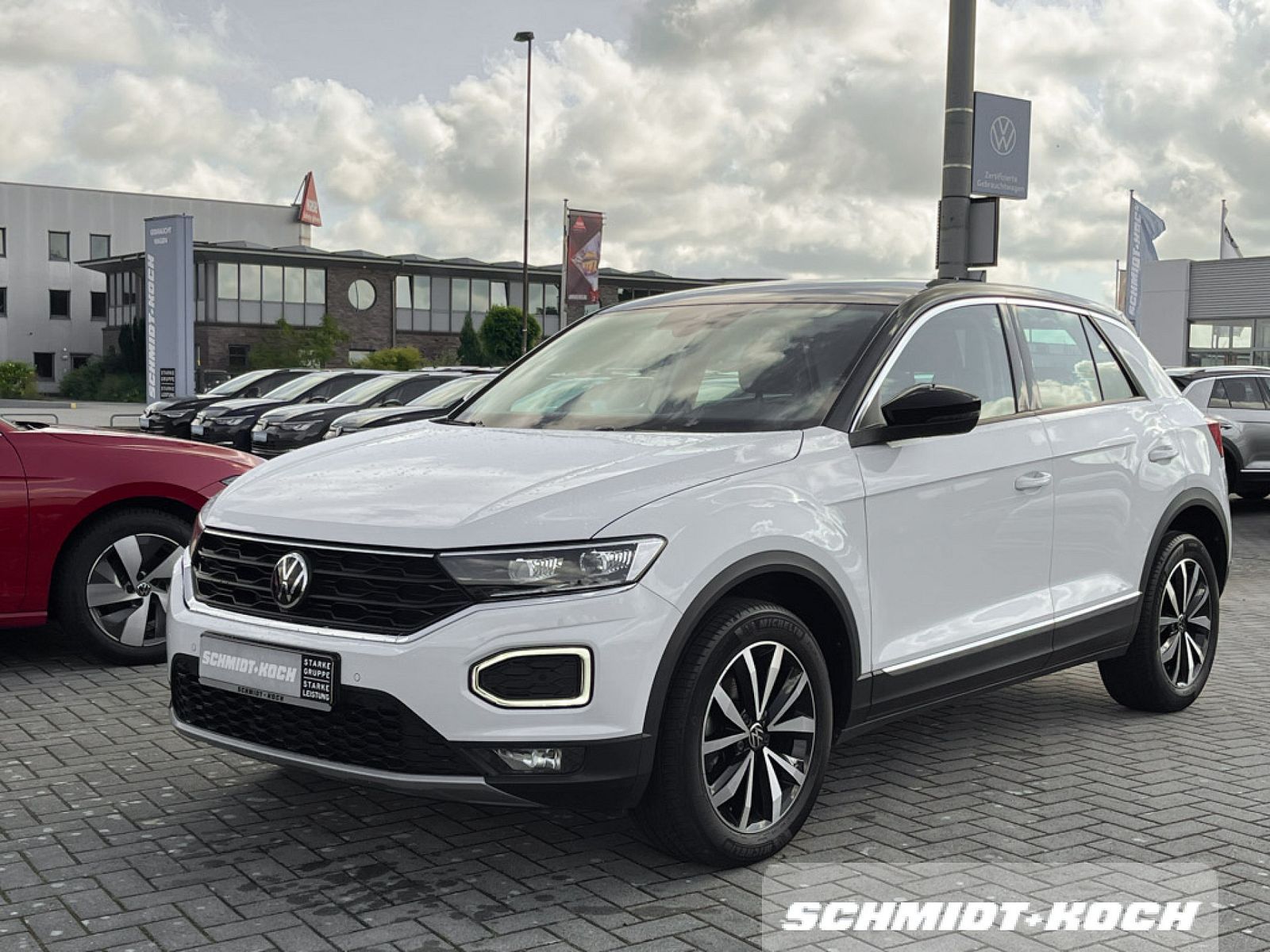 Volkswagen T-Roc 1.0 TSI Style - Samsaru's Car Outlet