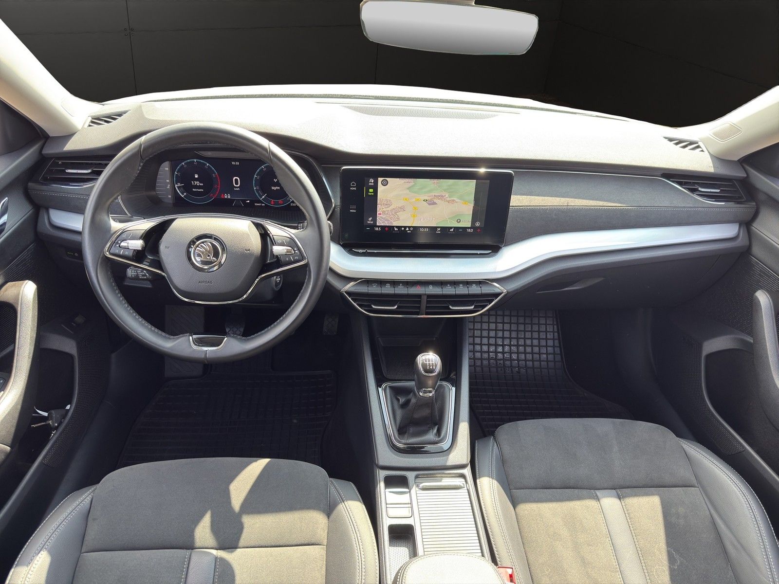 Skoda Octavia Combi 1.5TSI First Edition - Samsaru's Car Outlet