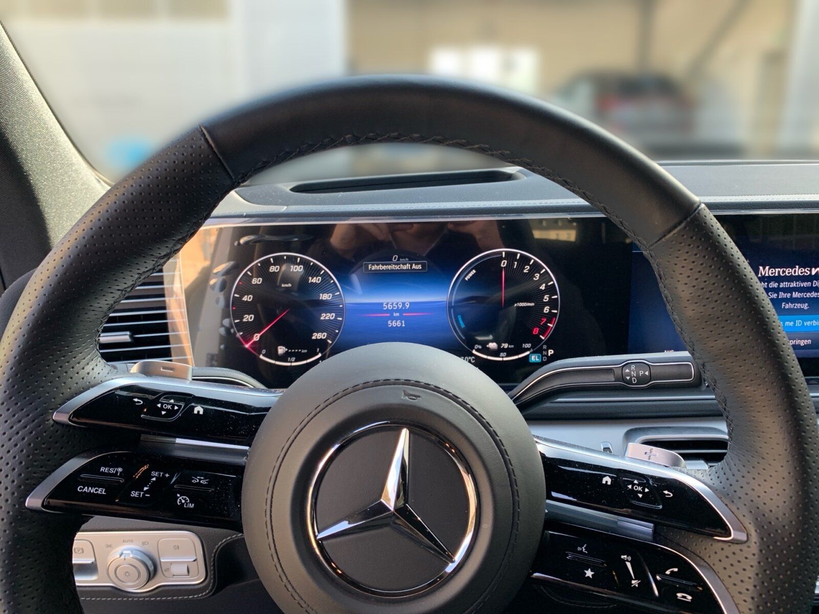 Mercedes-Benz GLE 400 e 4M AMG°PREMIUM°NAPPA°AHK3,5T°HuD°AIRM°