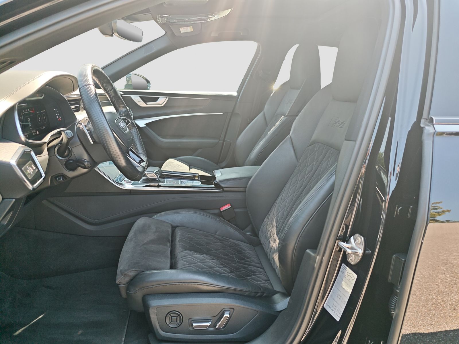 Audi RS6 Avant quattro MATRX Abgas+ Pano ACC Night HU