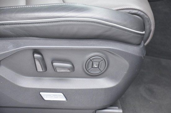 Volkswagen Touareg 3.0 V6 TDI R-Line Matrix Luft Nachtsicht