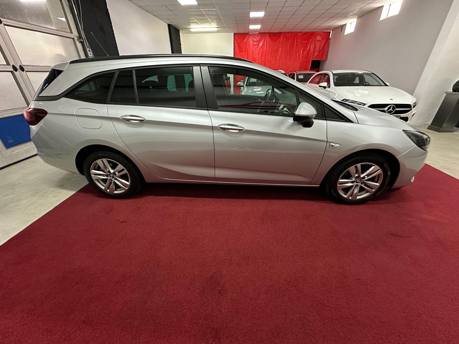 Opel Astra K Sports Tourer Edition - Samsaru's Car Outlet