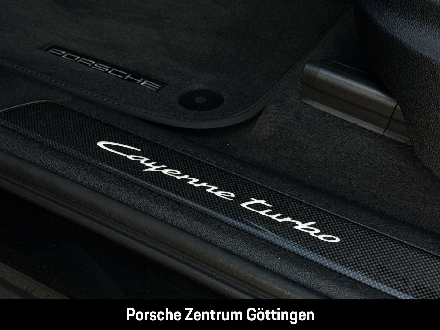 Porsche Cayenne Turbo E-Hybrid Burmester Luftfederung