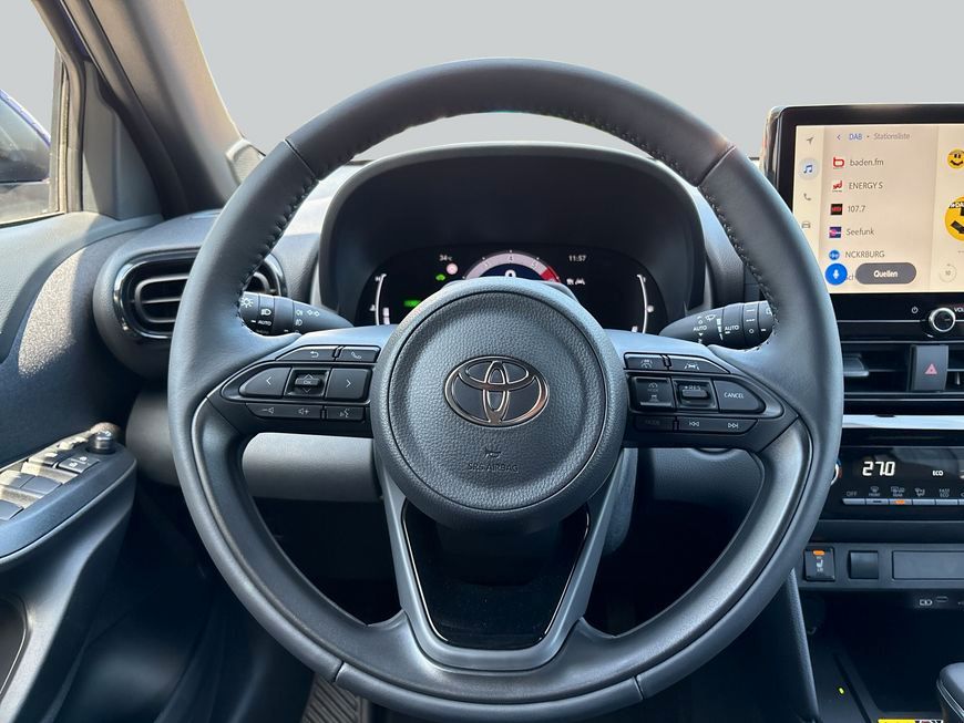 Toyota Yaris Cross Teamplayer Safety-Paket Winter-Paket