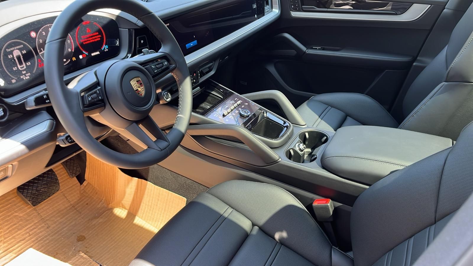 Porsche Cayenne Coupe | PROD25 | 18-Way | TV