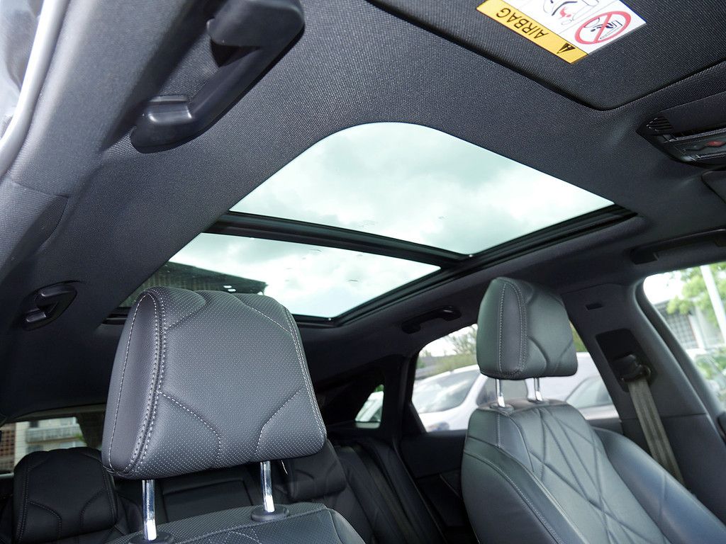 DS Automobiles DS 7 Crossback E-Tense Rivoli 4x4 ACC LED PANO