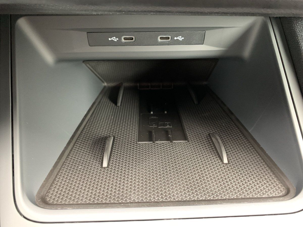 Seat Leon FR  1.5 ETSI DSG MATRIX+SHZ+NAV