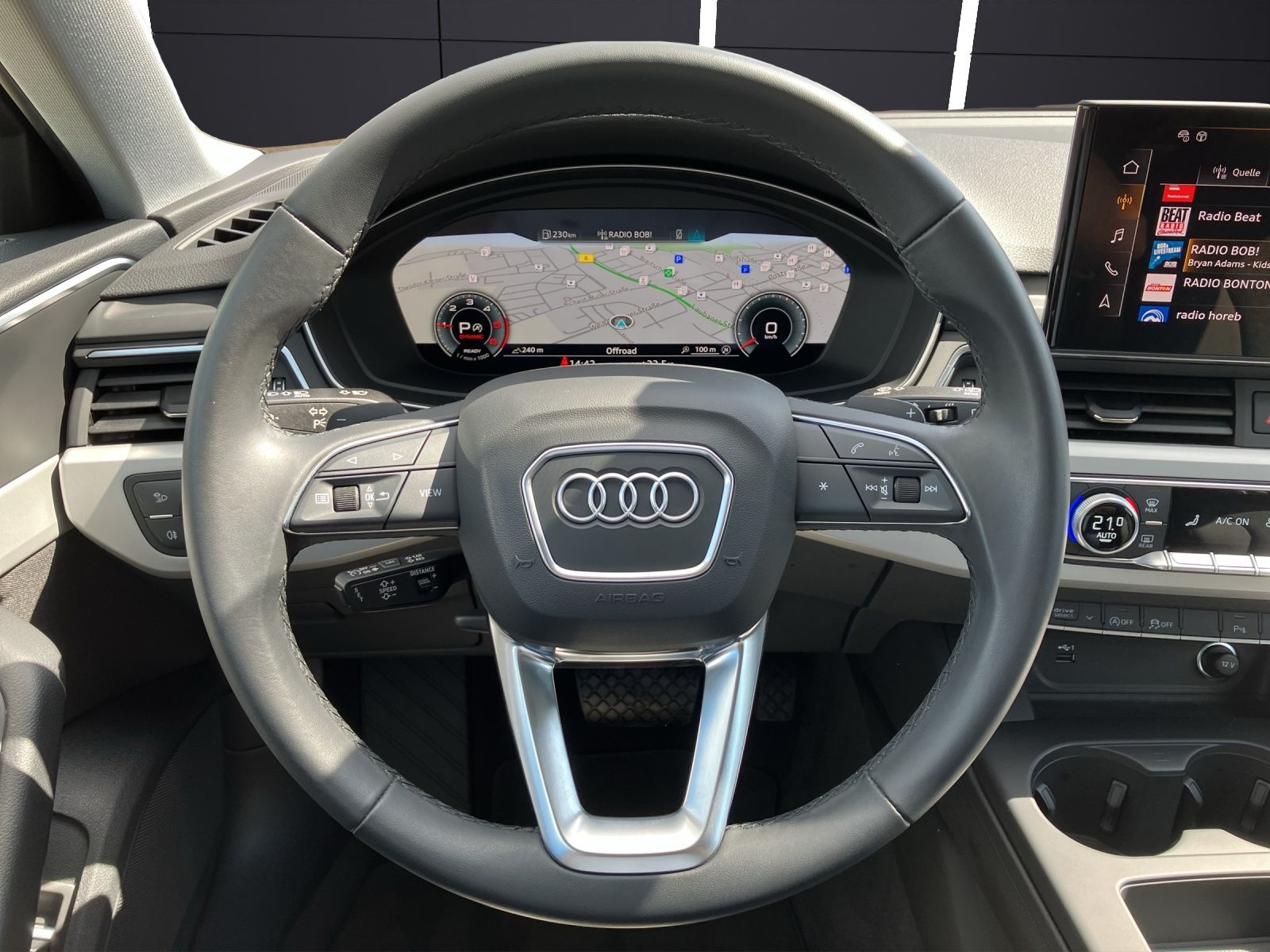Audi A4 Allroad 40 TDI quattro AHK Navi AVC ACC PDC S