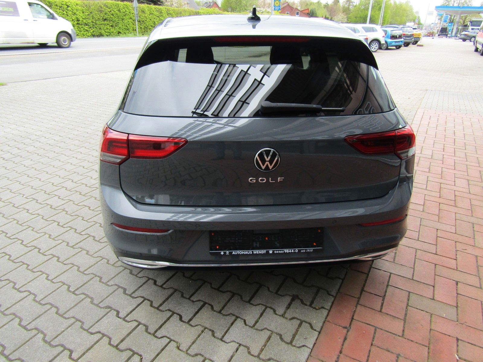 Volkswagen Golf VIII 1.5 TSI - Samsaru's Car Outlet