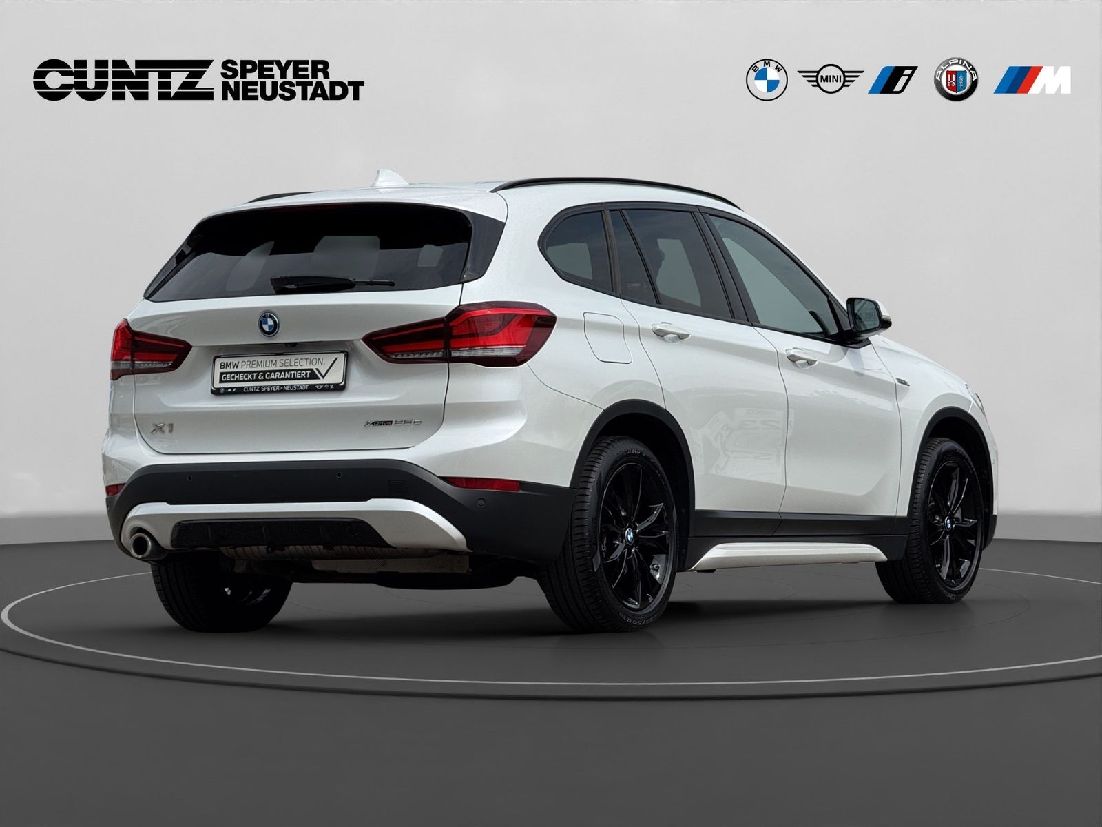 BMW X1 xDrive25e - Samsaru's Car Outlet