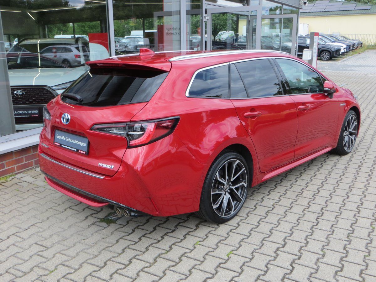 Toyota Corolla 2.0 Hybrid Lounge - Samsaru's Car Outlet