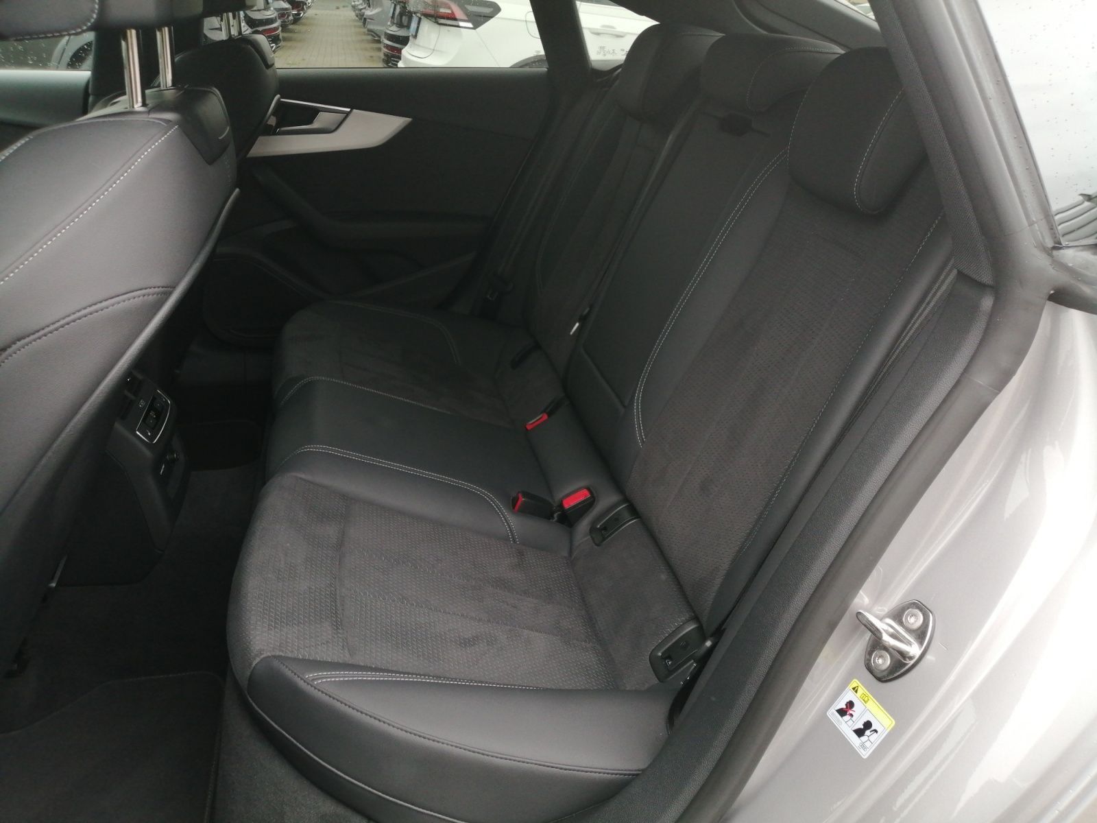 Audi A5 Sportback S-Line 45TFSI qu GT-Silber Porsche