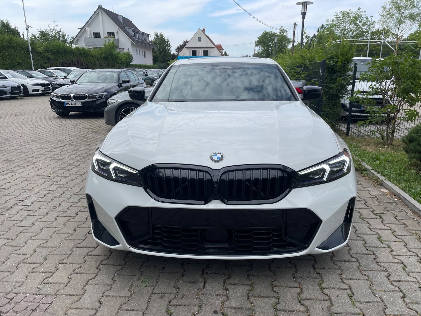 BMW 330 i xDri*MSport* Sit-Memory*Glass-Dach*Comfort