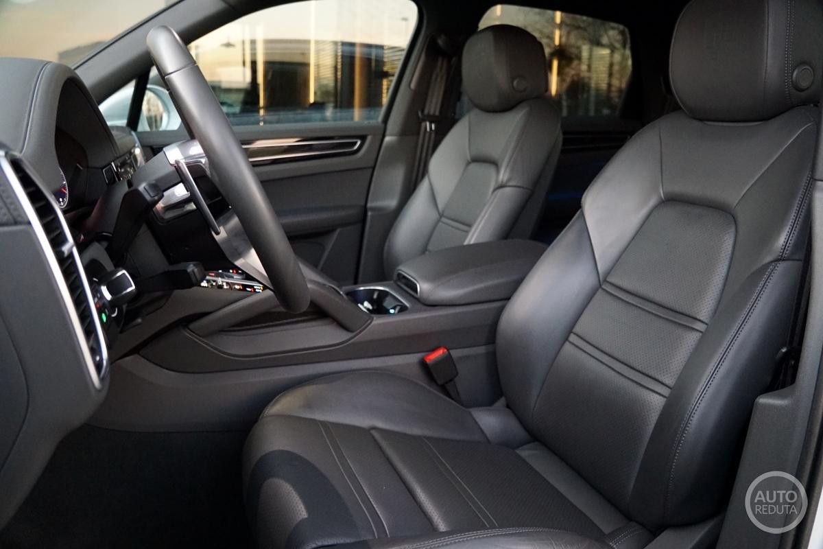 Porsche Cayenne  Luftfederung / BOSE / HUD