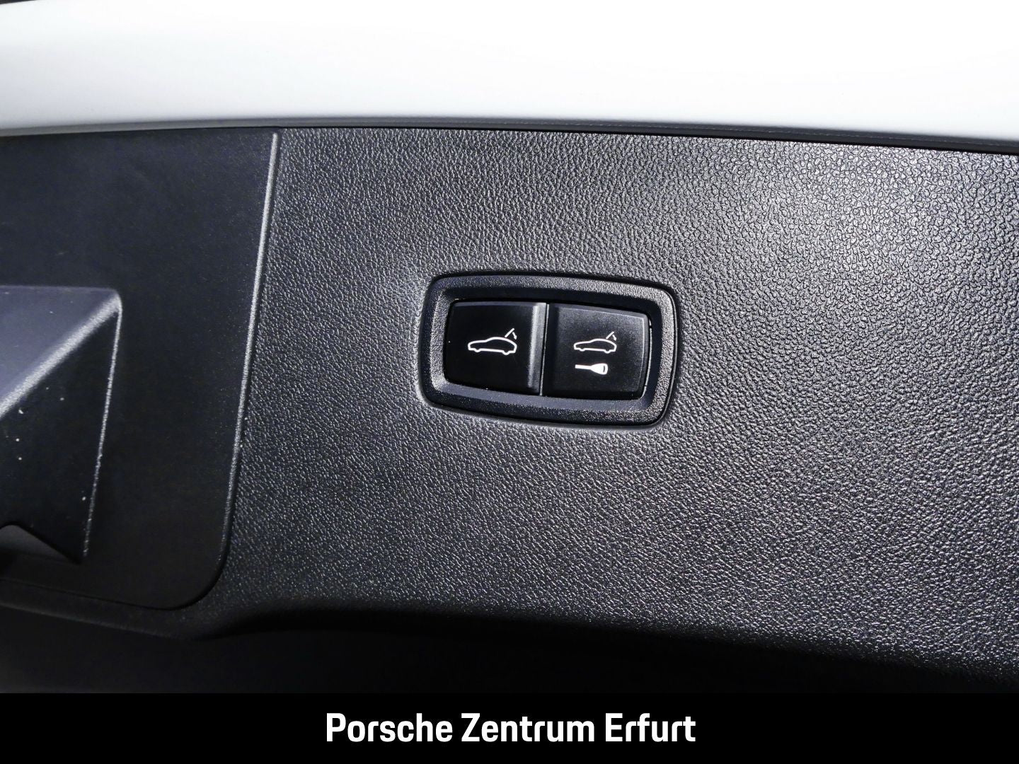 Porsche Cayenne Coupe/Surround View/Bug und Heckblende E