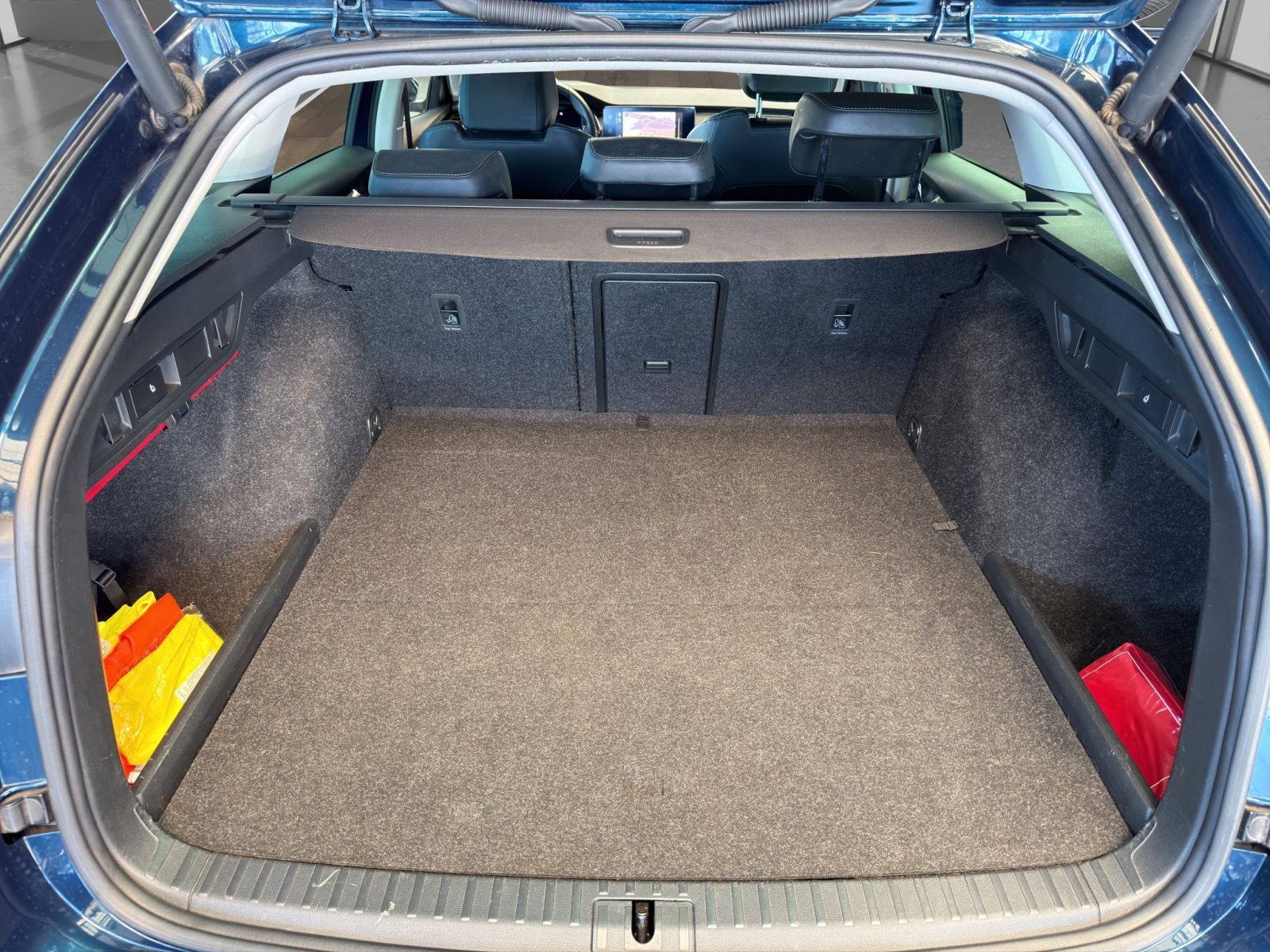 Skoda Octavia Combi 1.4TSI iV DSG Style NAVI+MATRIX-LE