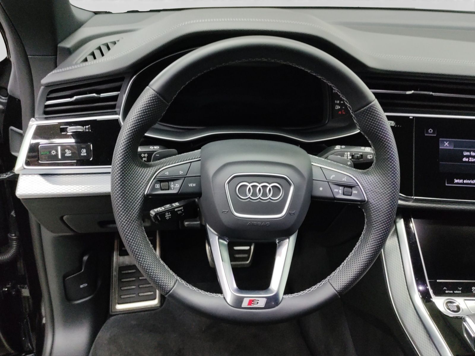 Audi Q8 TFSIe Q S LINE KAMERA NAVI AHK LM22