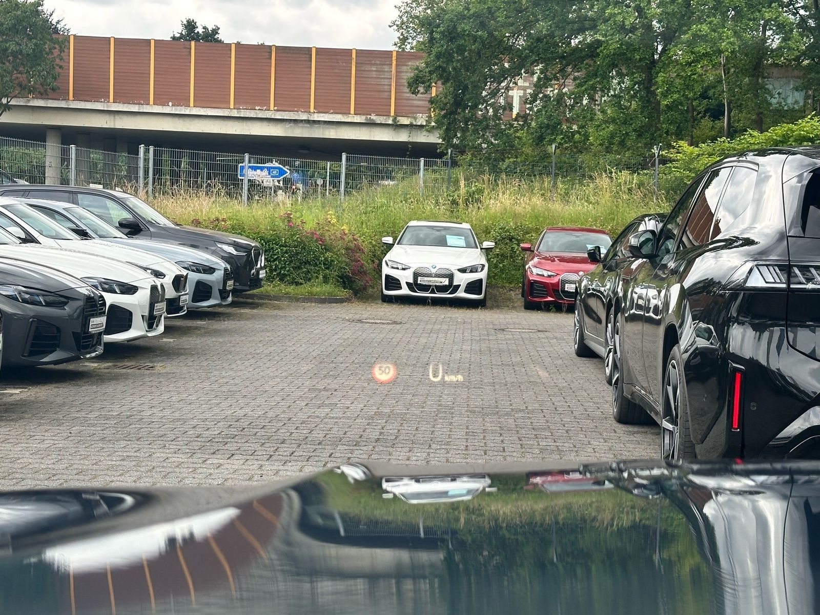BMW 330e xDrive Touring M Sport Stop&Go Pano AHK 19"
