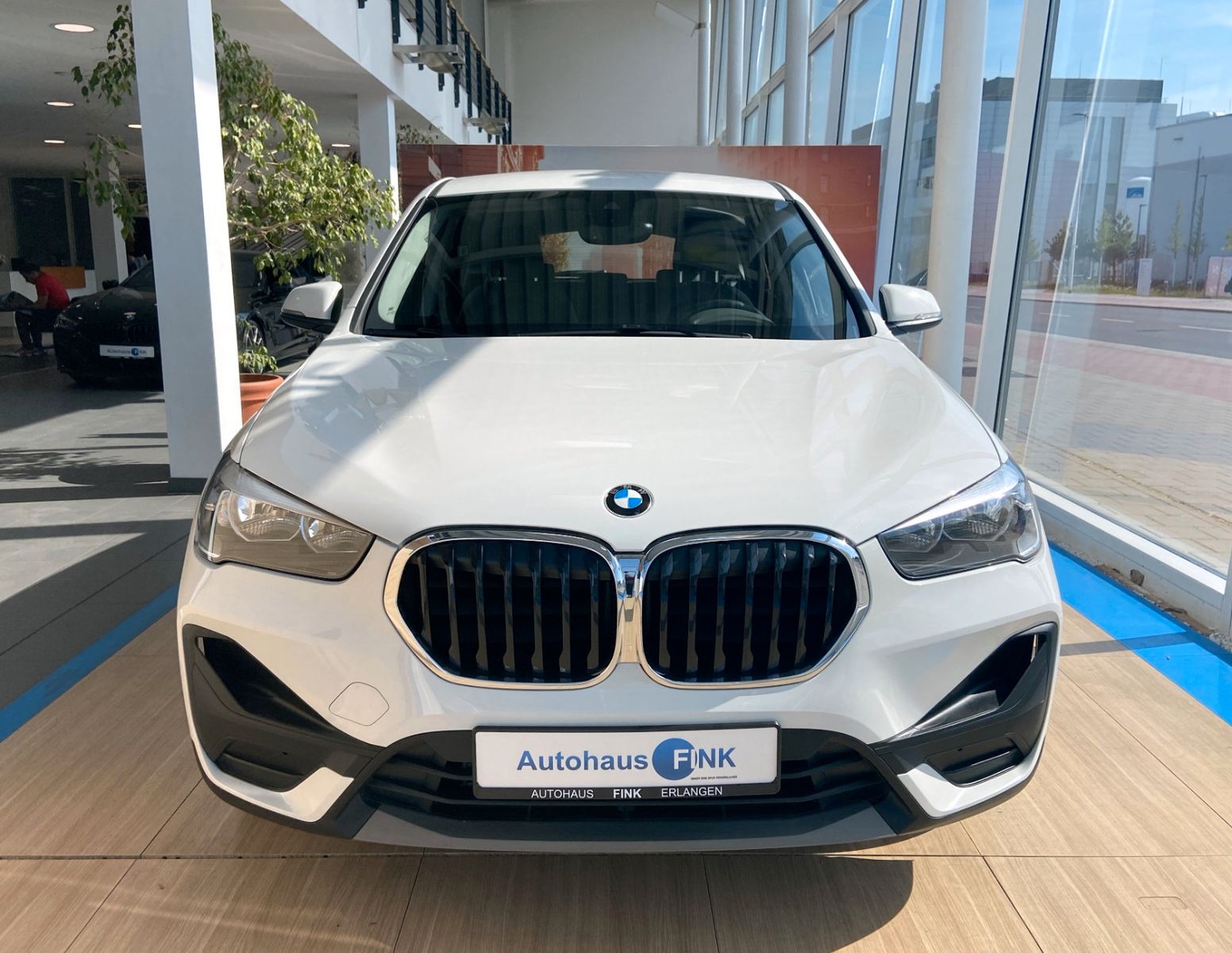 BMW X1 xDrive25e - Samsaru's Car Outlet