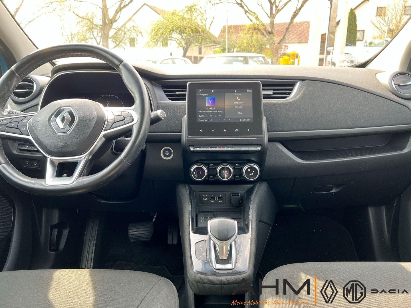 Renault ZOE R110 ZE50 - Samsaru's Car Outlet