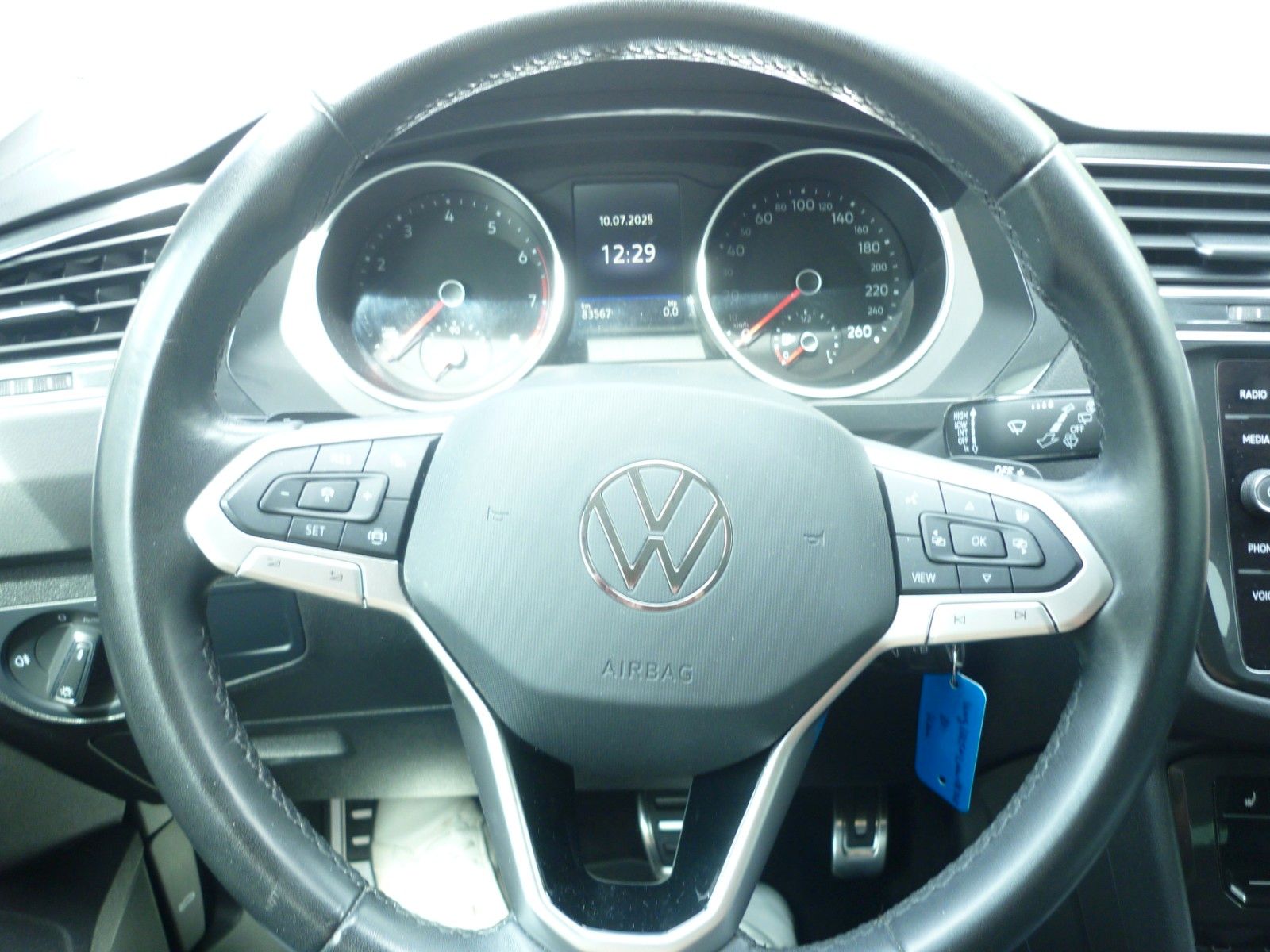 Volkswagen Tiguan 1.5 TSI Active - Samsaru's Car Outlet