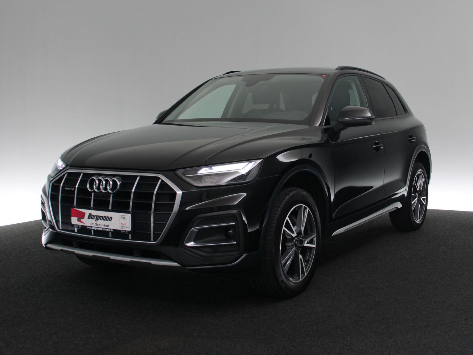 Audi Q5 40 TDI quattro advanced - Samsaru's Car Outlet