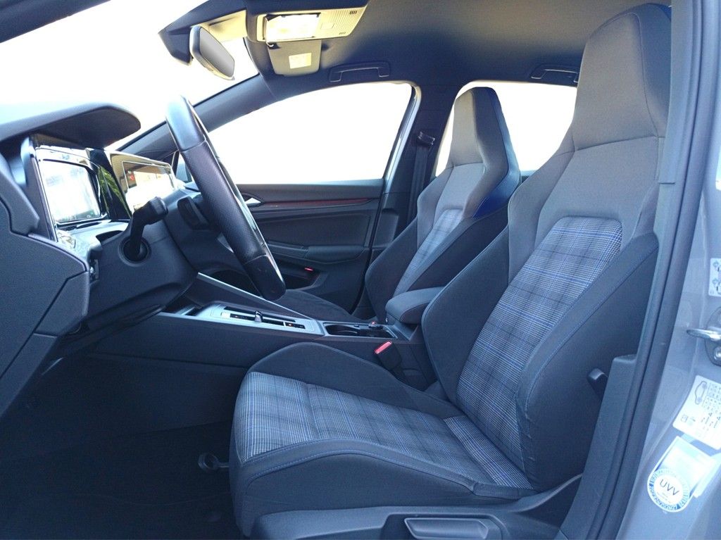 Volkswagen Golf VIII e-Hybrid 1.4 TSI DSG GTE - Samsaru's Car Outlet