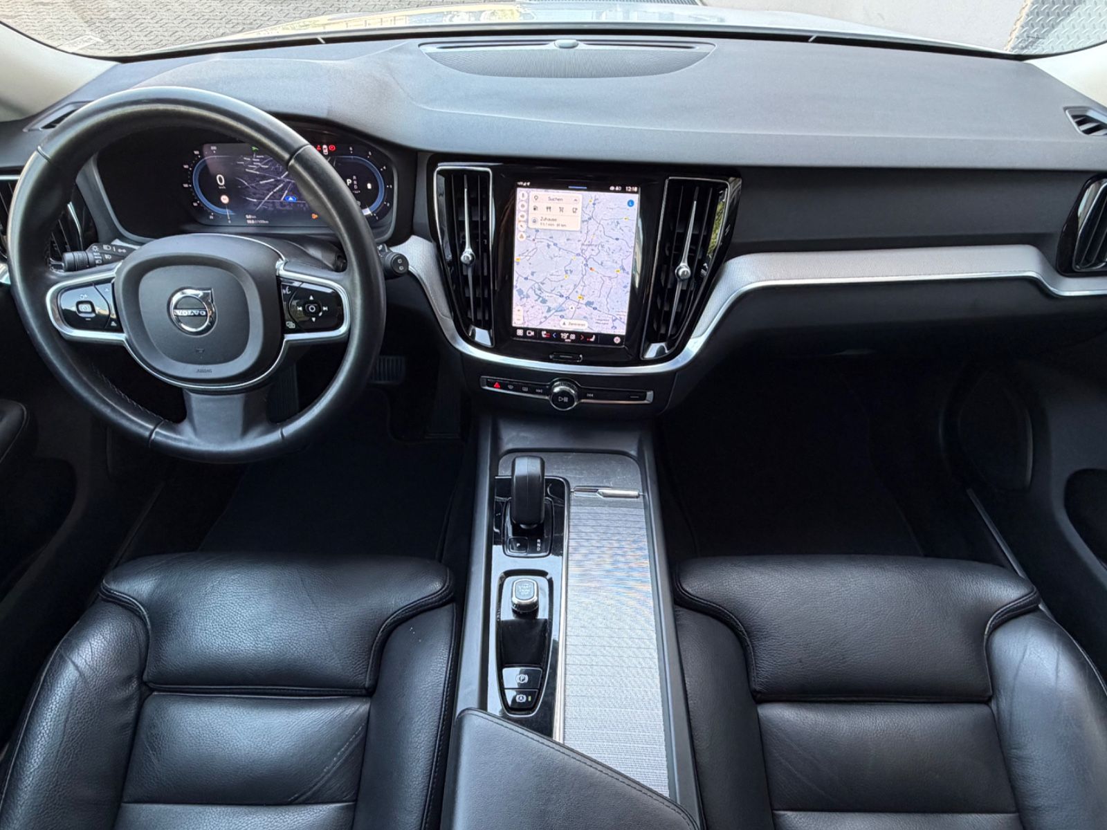Volvo V60 CROSS COUNTRY PLUS AWD*ACC*PANO*LEDER*360*.