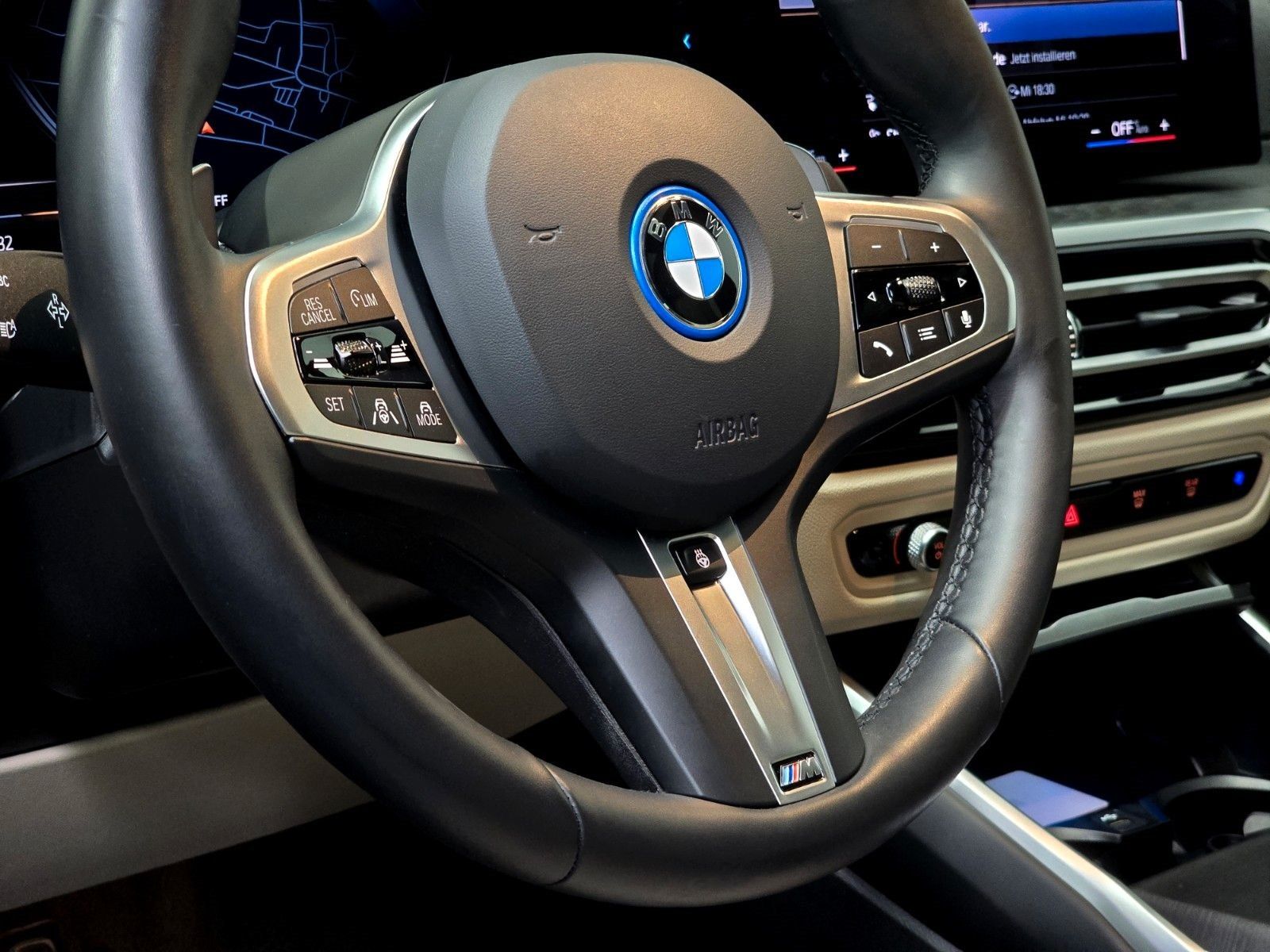 BMW 330e xDrive M Sport Pro - Samsaru's Car Outlet