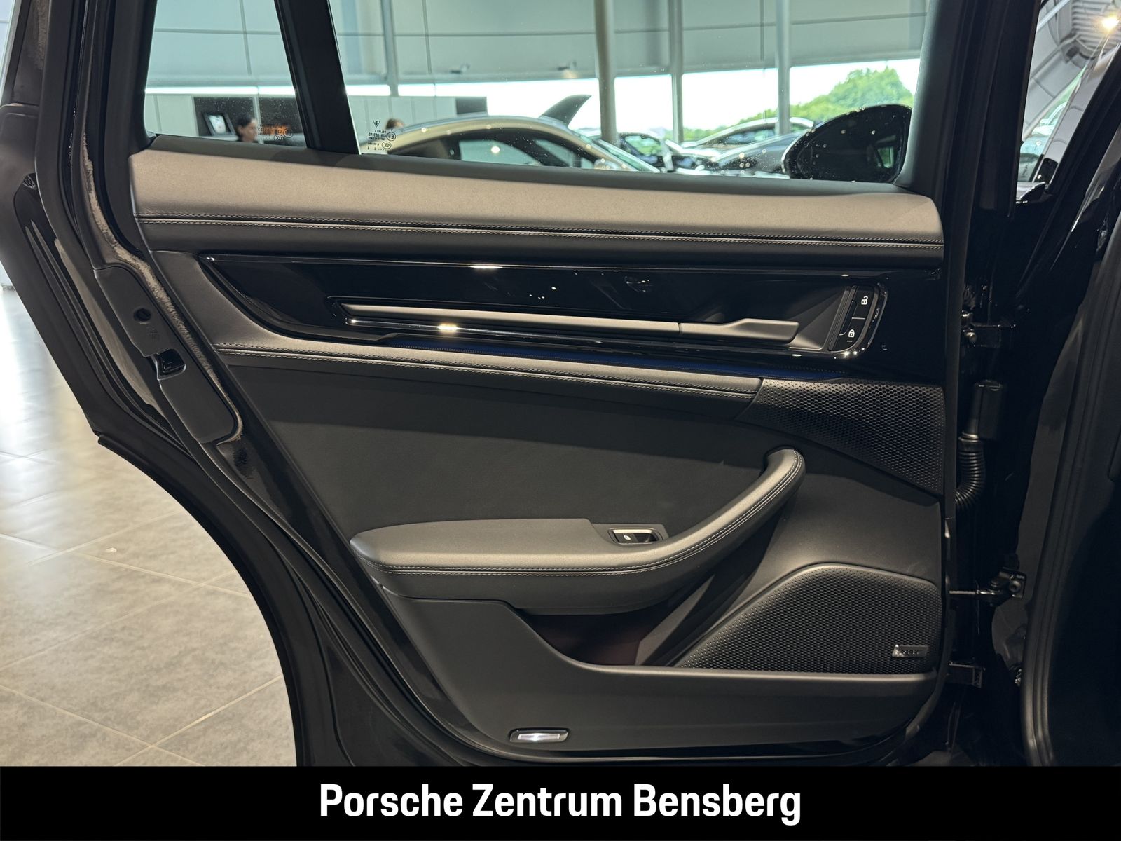 Porsche Panamera 4 E-Hybrid