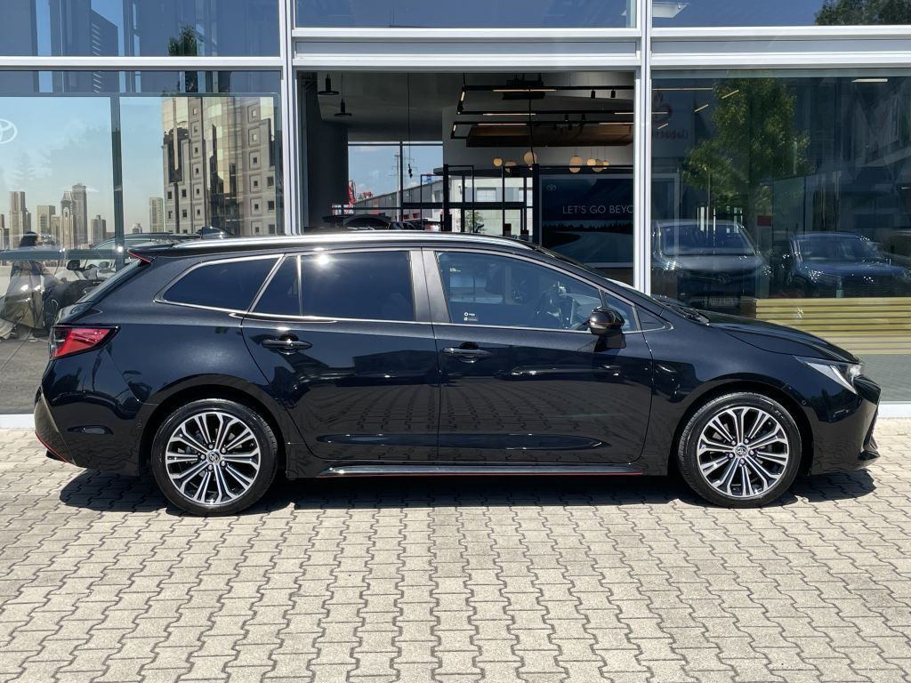 Toyota Corolla 2.0 Hybrid - Samsaru's Car Outlet