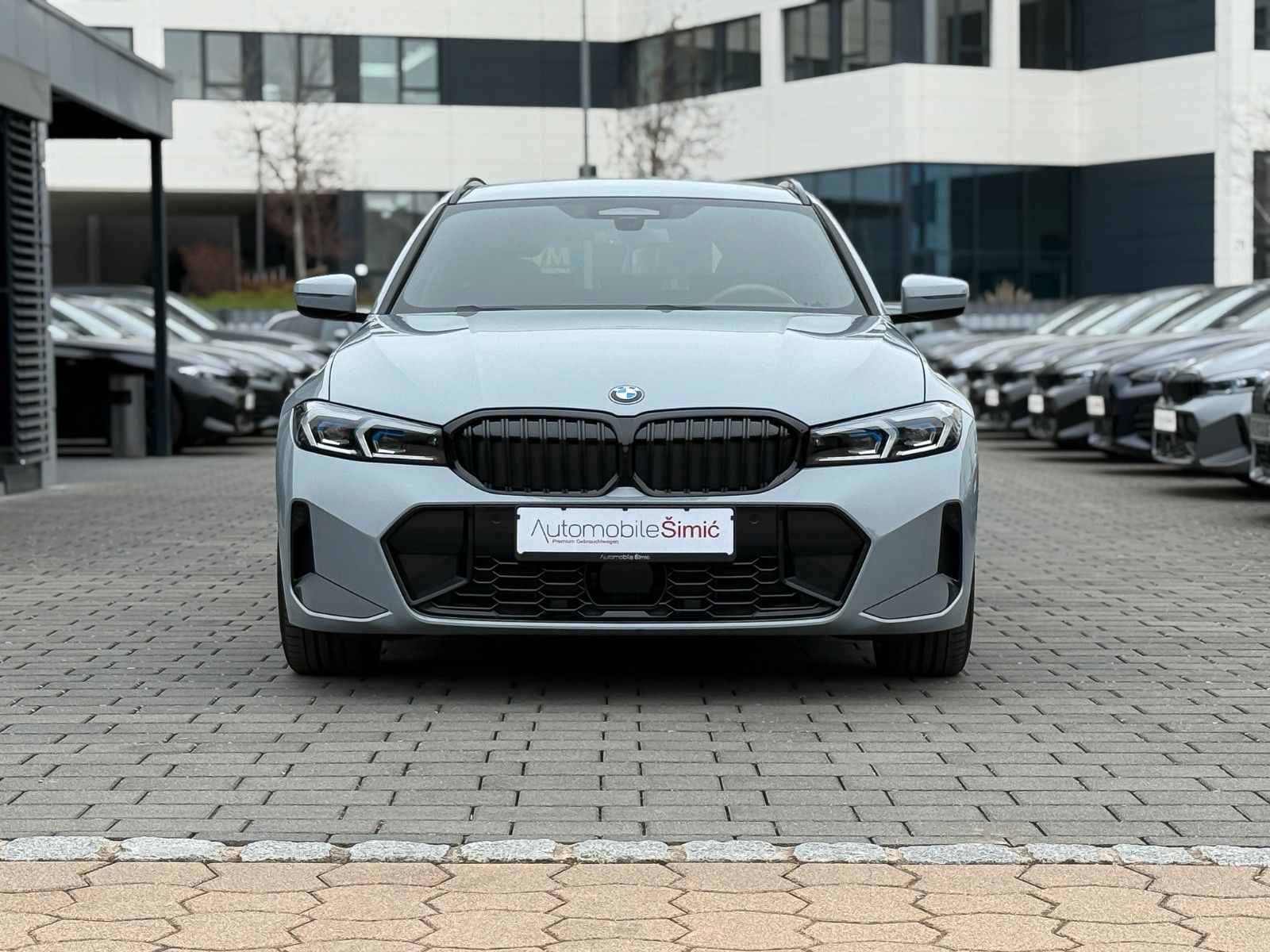 BMW 320d xD M Sport pro HuD AHK hifi 19" ACC StHzg
