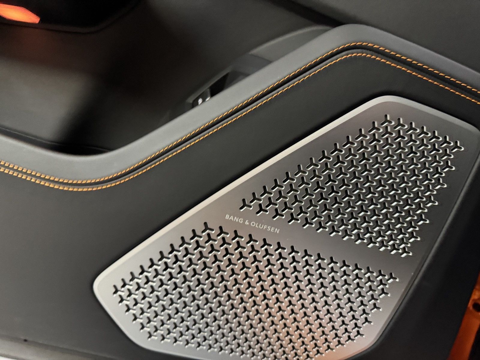 Lamborghini Urus Dt.Auto - Samsaru's Car Outlet