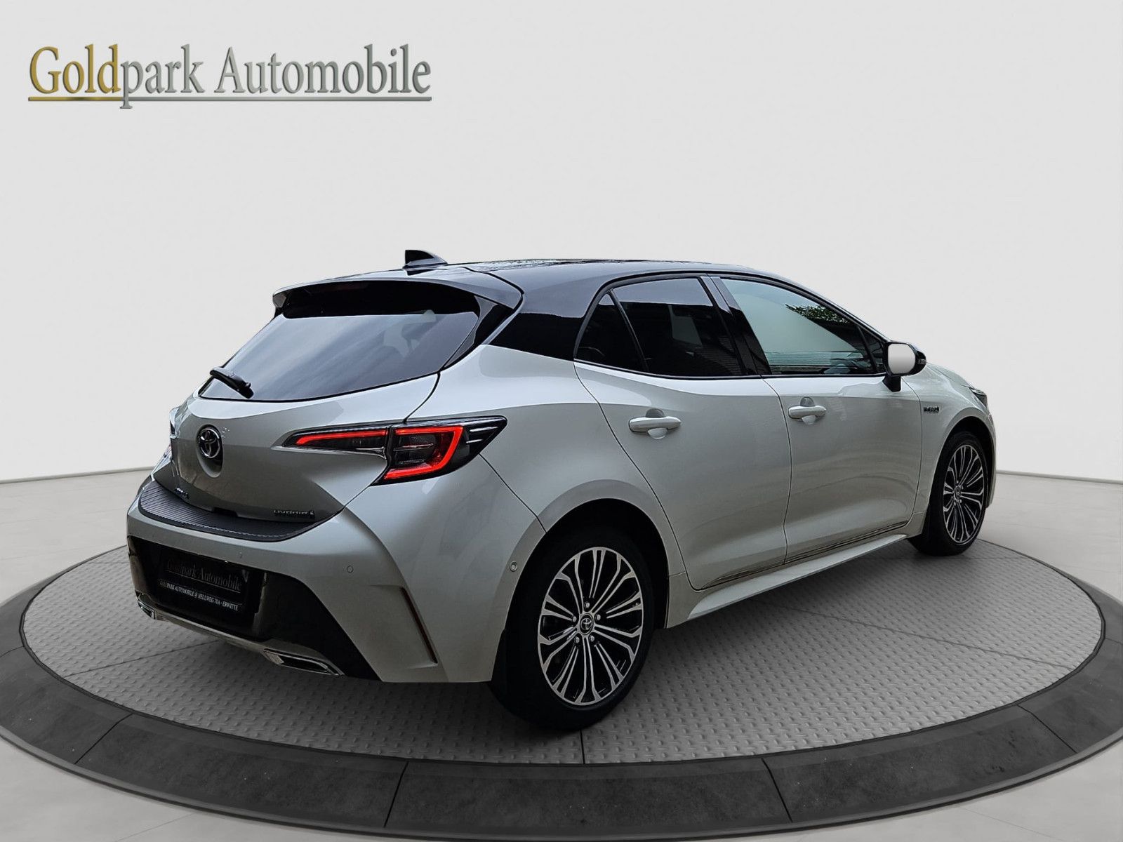 Toyota Corolla 2.0 Limousine Hybrid - Samsaru's Car Outlet