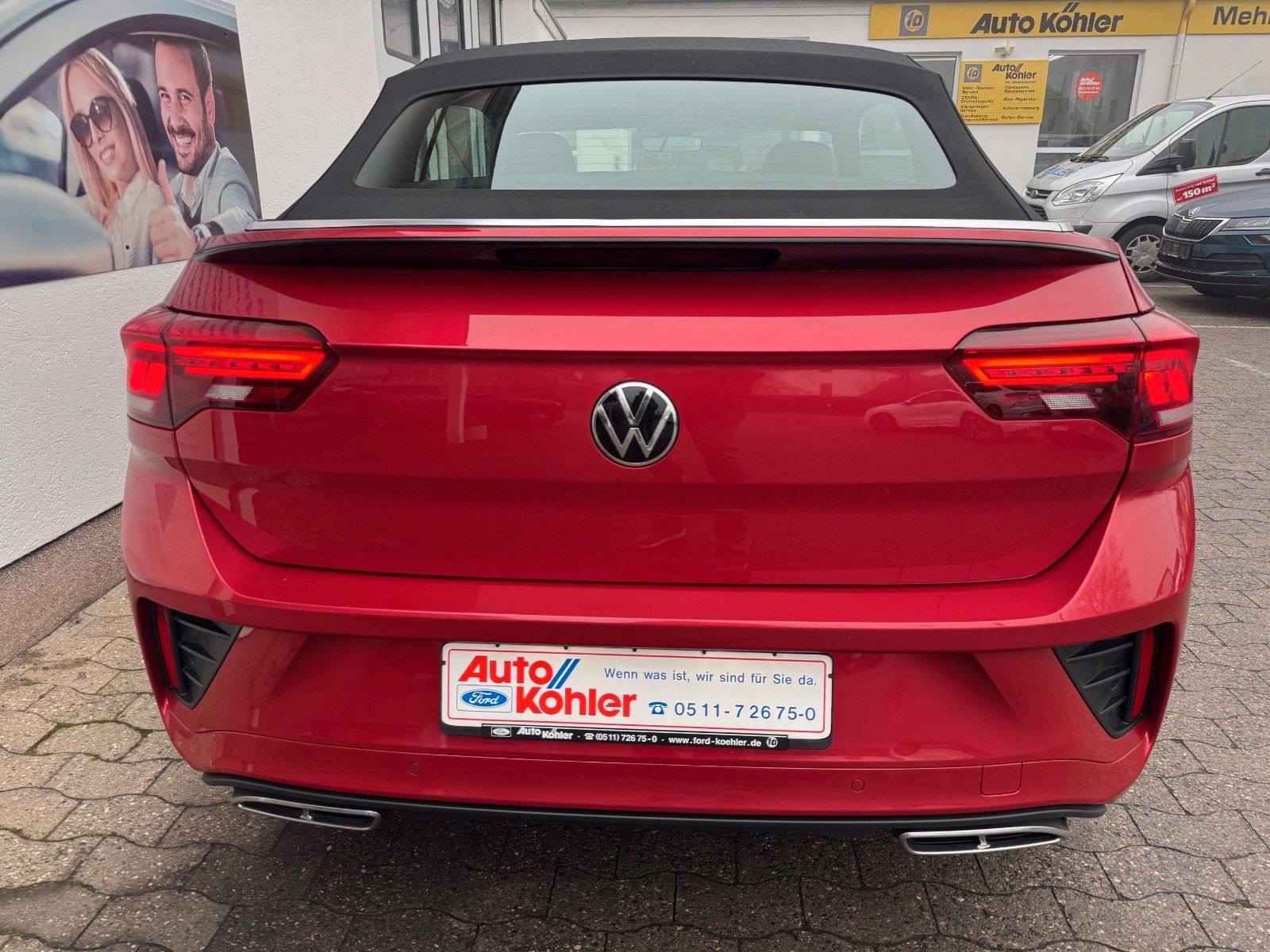 Volkswagen T-Roc R-Line - Samsaru's Car Outlet
