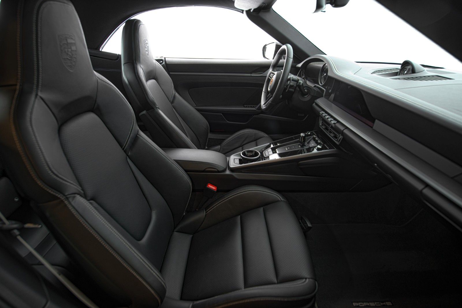 Porsche 992 .1 911 Carrera 4 S Cabriolet / 3380km / VAT