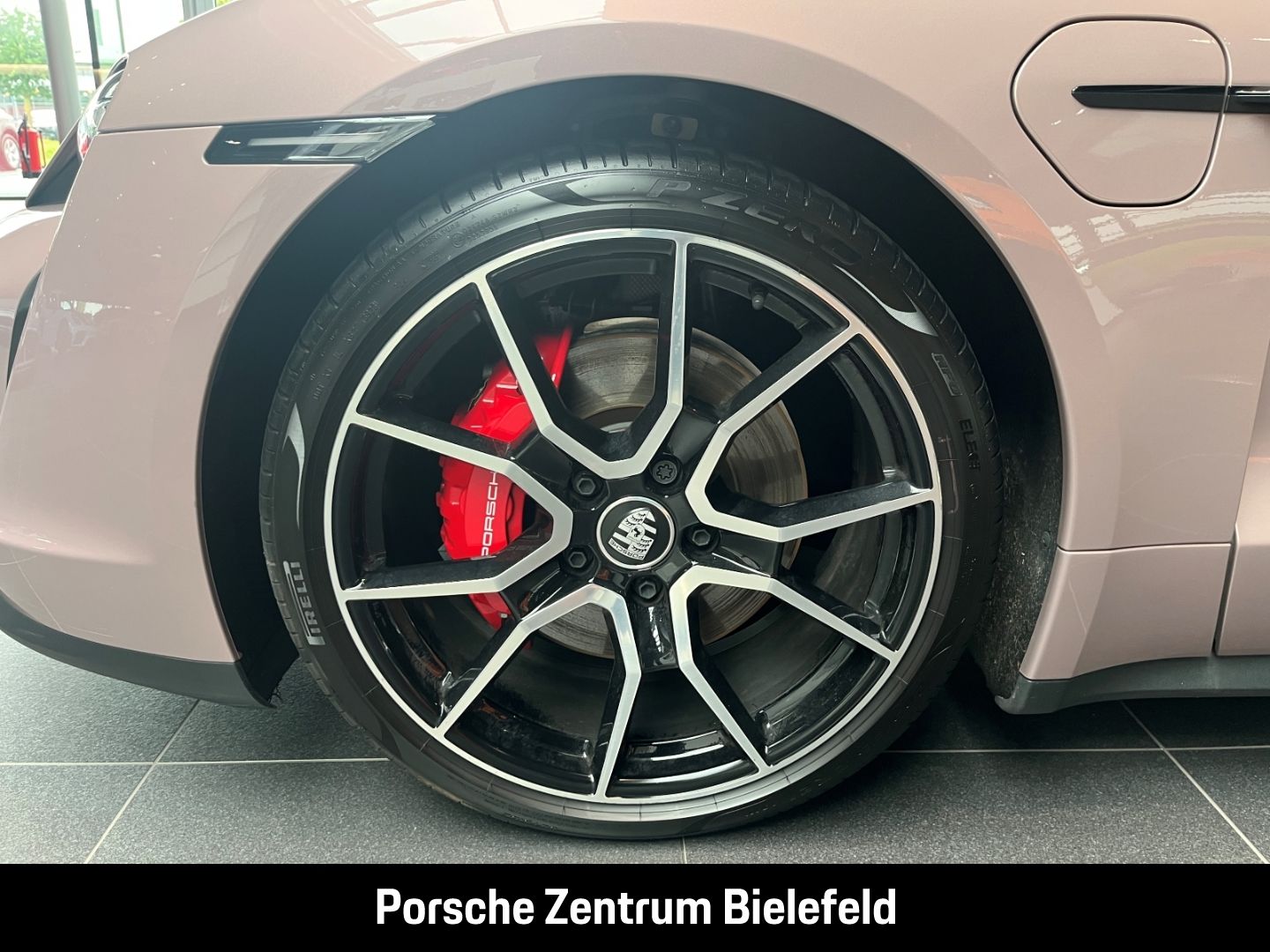 Porsche Taycan 4S Sport Turismo Frozenberrymetallic BOSE