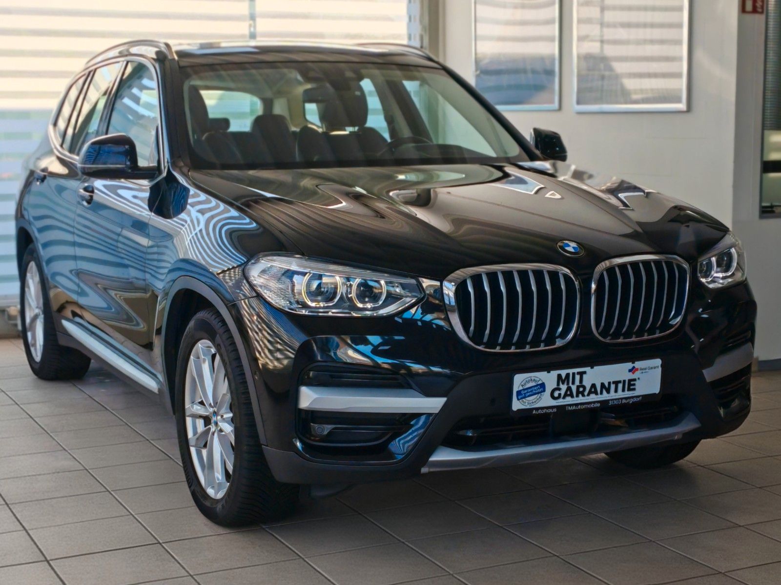 BMW X3 xD20d xLine KAM HUD PANO AHK LEDER