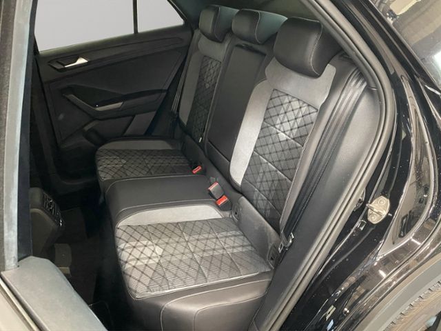 Volkswagen T-Roc 1.5 TSI DSG R-Line - Samsaru's Car Outlet