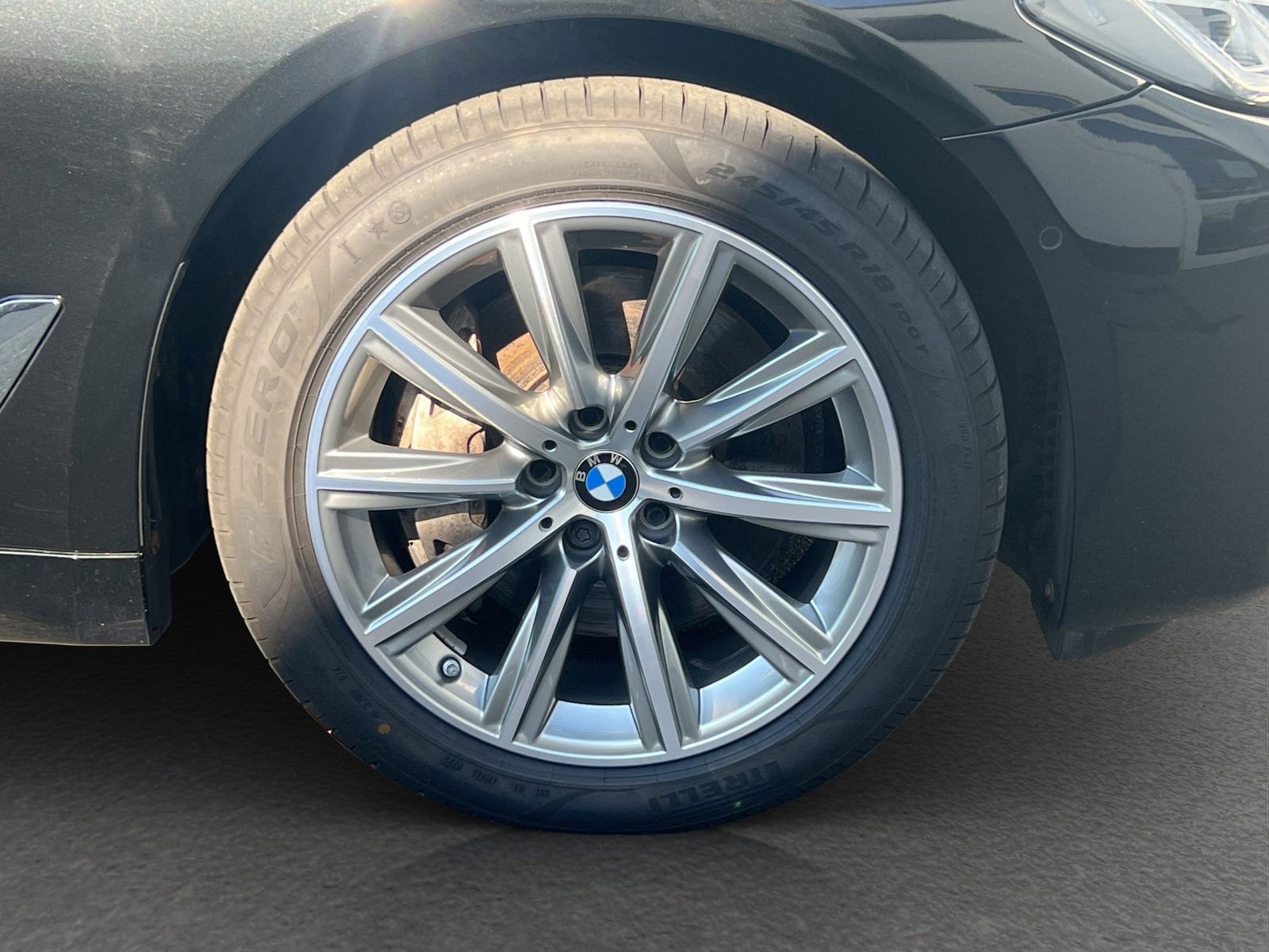 BMW 530d xDrive Touring ACC Laser ParkA+ SpurAss HUD