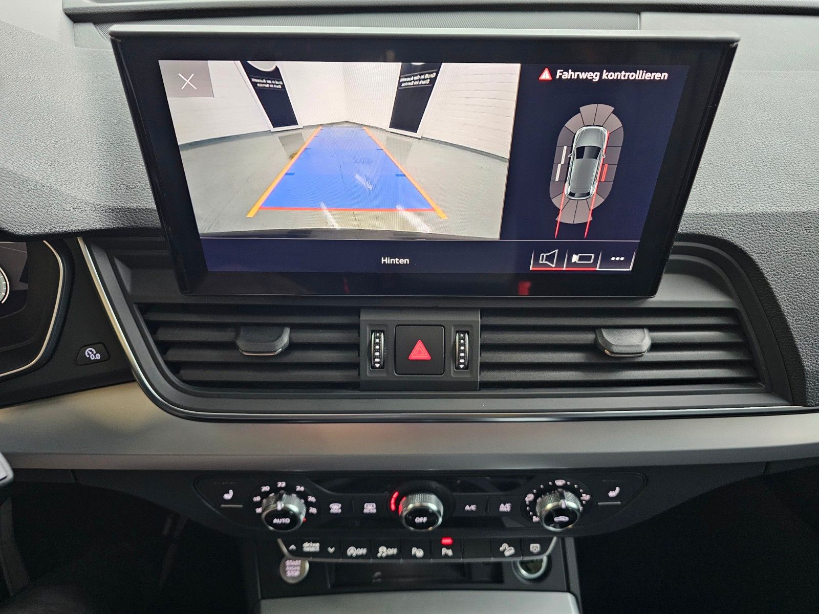 Audi Q5 40 TDI quattro S line + Head-Up/ACC/CarPlay