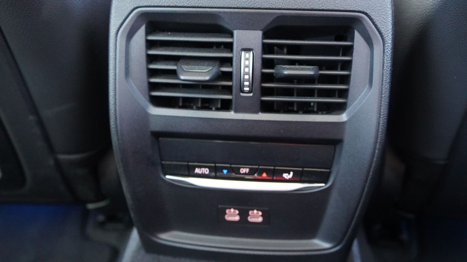 BMW 320e Touring xDrive Sport Line - Samsaru's Car Outlet
