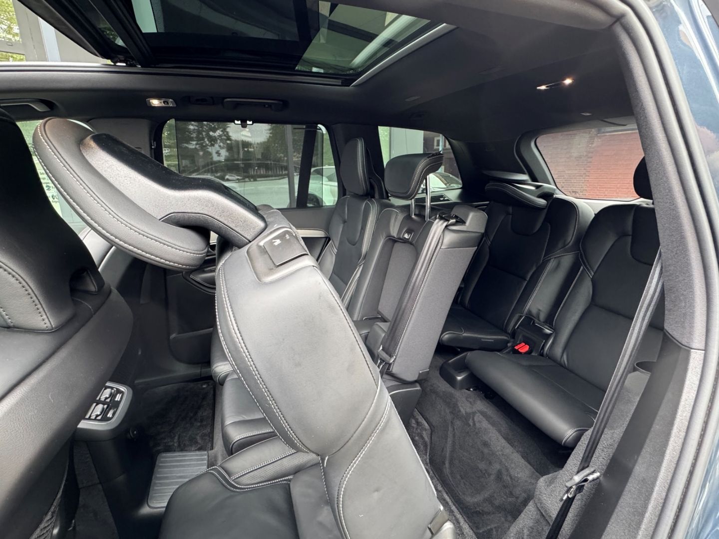 Volvo XC90 R Design Edition Recharge AWD - Samsaru's Car Outlet
