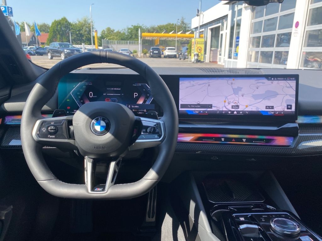 BMW 520 i Touring M Sport AHK/Standheizung/HarmanKar