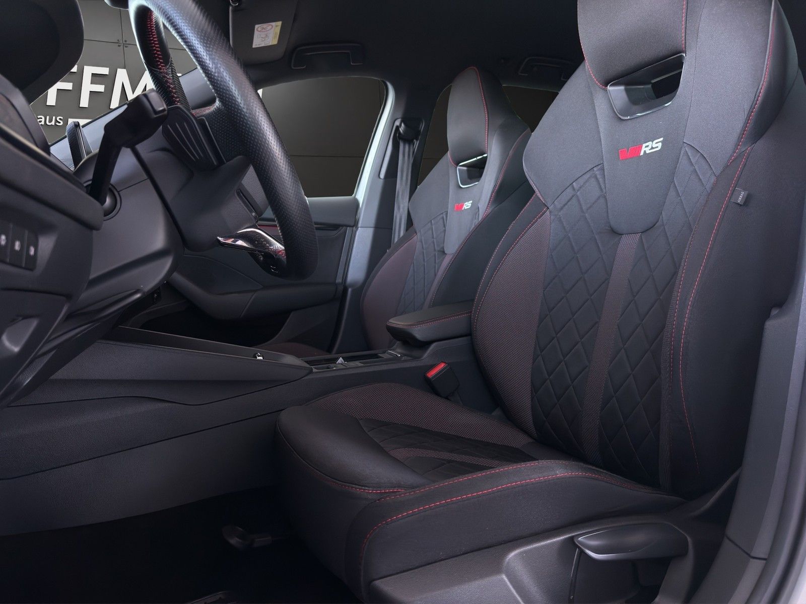 Skoda Octavia Combi 2.0 TDI RS - Samsaru's Car Outlet