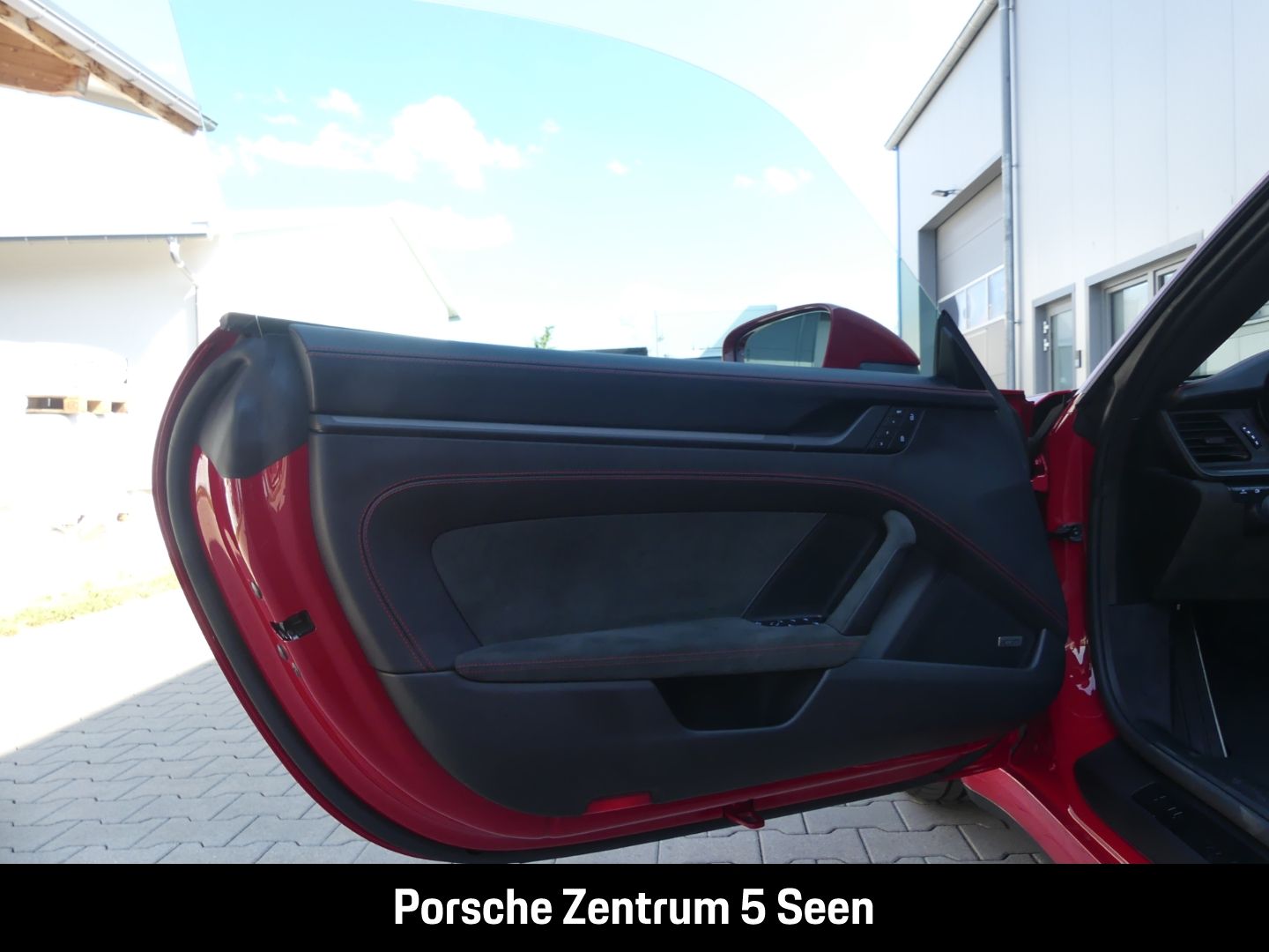 Porsche 992 I Carrera 4 GTS Cabriolet - Samsaru's Car Outlet