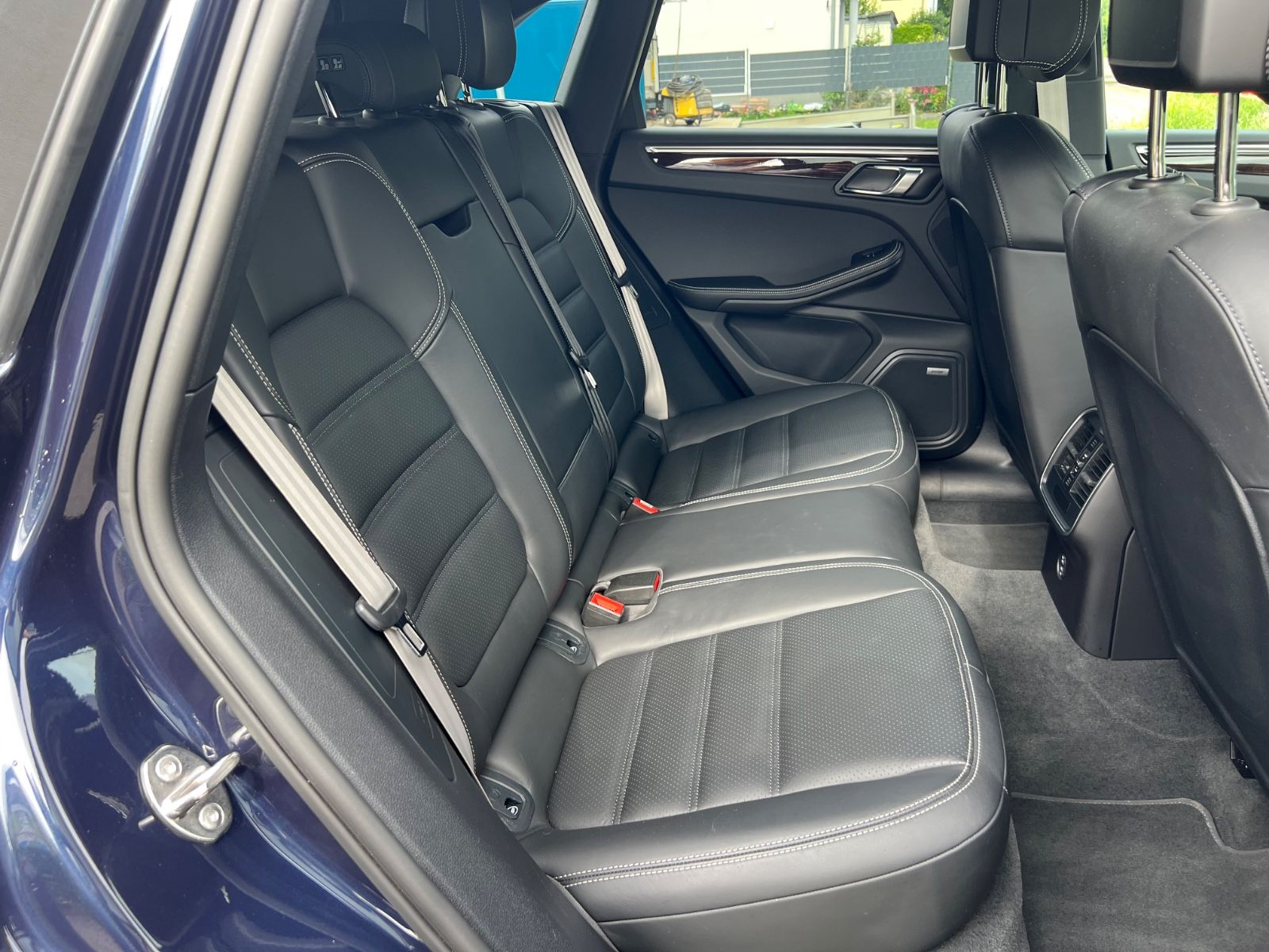 Porsche Macan GTS - Samsaru's Car Outlet