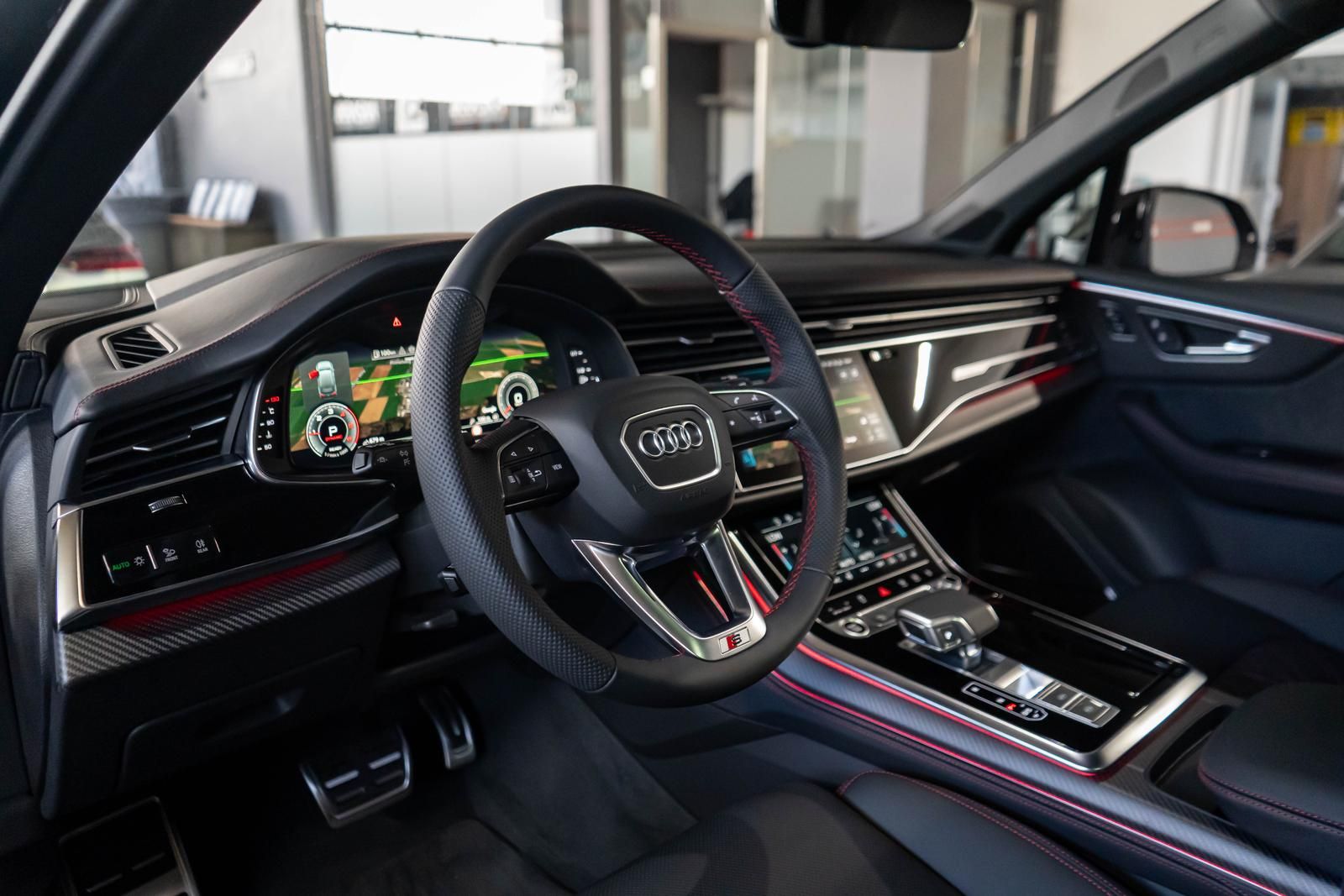Audi Q7 50 TDI quattro S line AHK PANO STHZ 7-SITZER