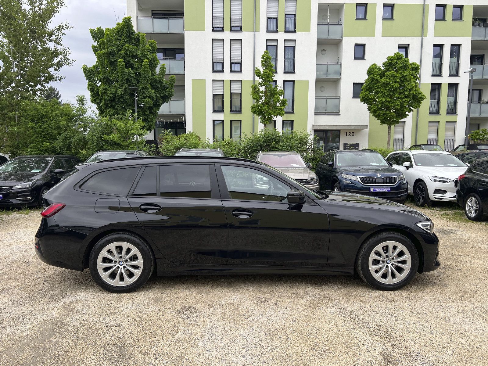 BMW 320d Advantage Aut. - Samsaru's Car Outlet